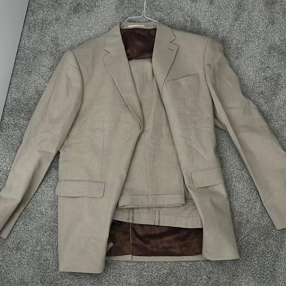 Custom Linen Suit from Hockerty. Never before worn from. - Picture 1 of 1